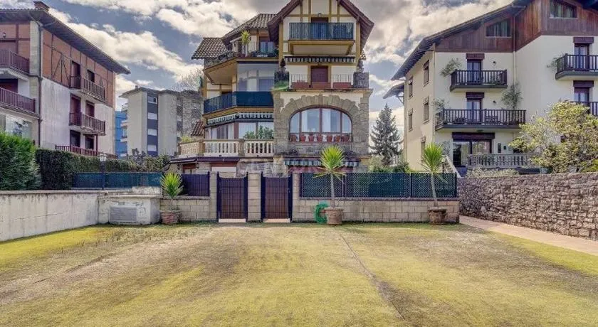 Apartamento 1ª línea con vistas al mar Hondarribia - Villa Aldekai - Image 1