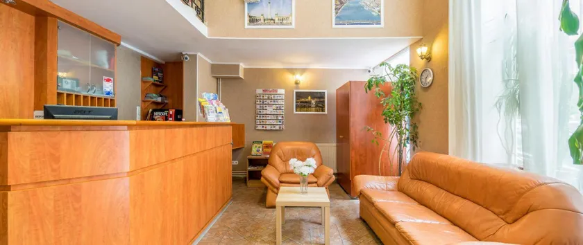 Easy Star Hotel - Image 1