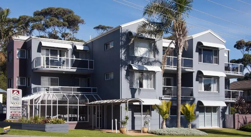 Mollymook Cove Apartments - Image 1