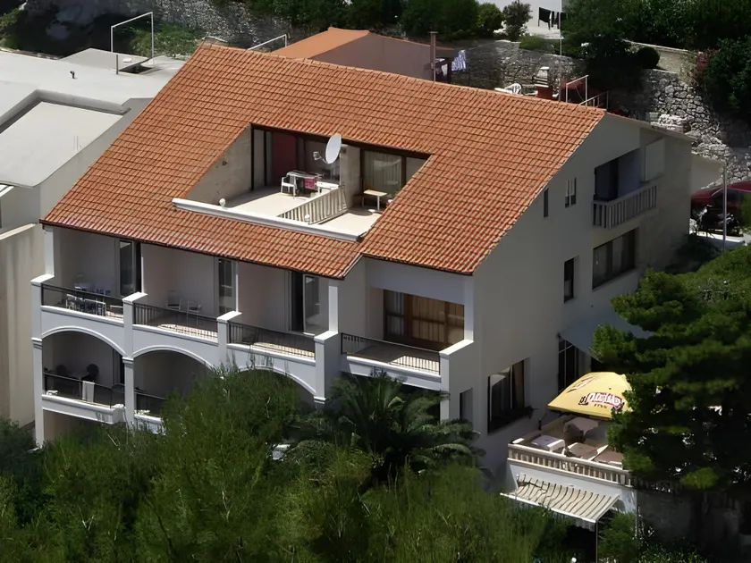 Villa Petra - Image 1