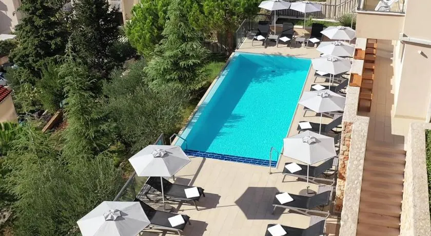 Hotel Adria - Image 1