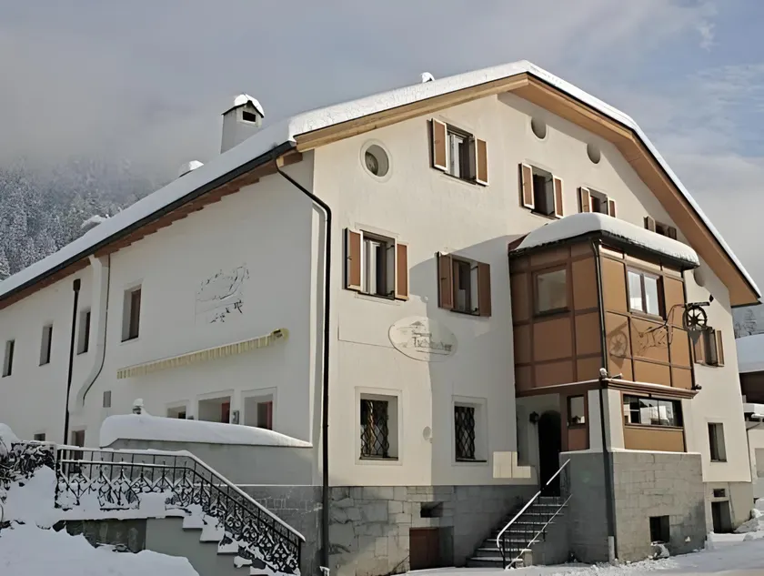 Spiele- und Buchhotel Tschitscher - Image 1