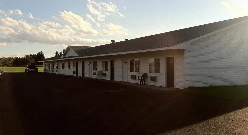 Village Inn Motel - Image 1