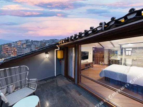 Qianxun Yunjing Zen River View Hotel - Image 1