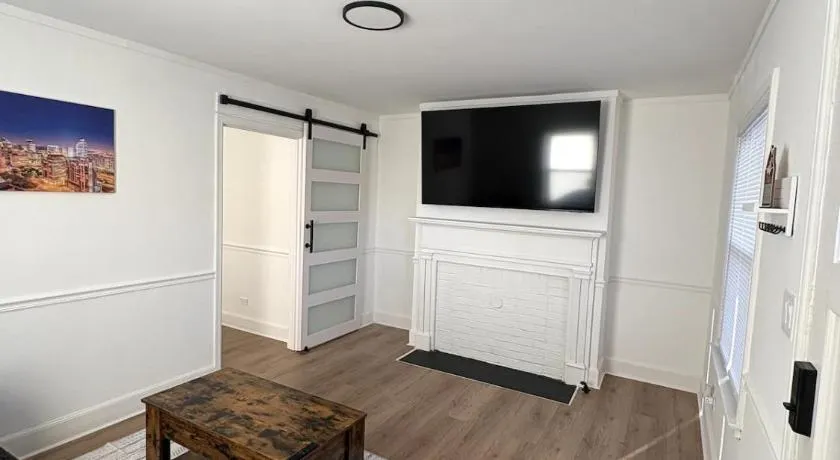 Charming Classic, duplex Home with a Modern Twist - Image 1