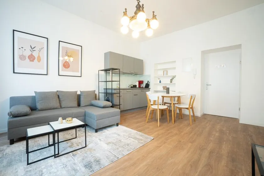 Sunny apartment in Leopoldstad terrace with grill - Image 1