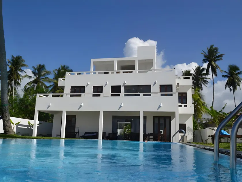 Silverlane Beach House - Image 1