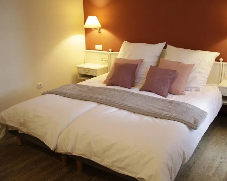 Z&B Hotel - Image 1