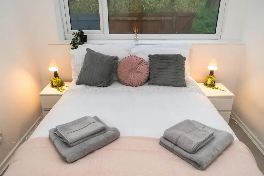 Leeds Lodge - Image 1