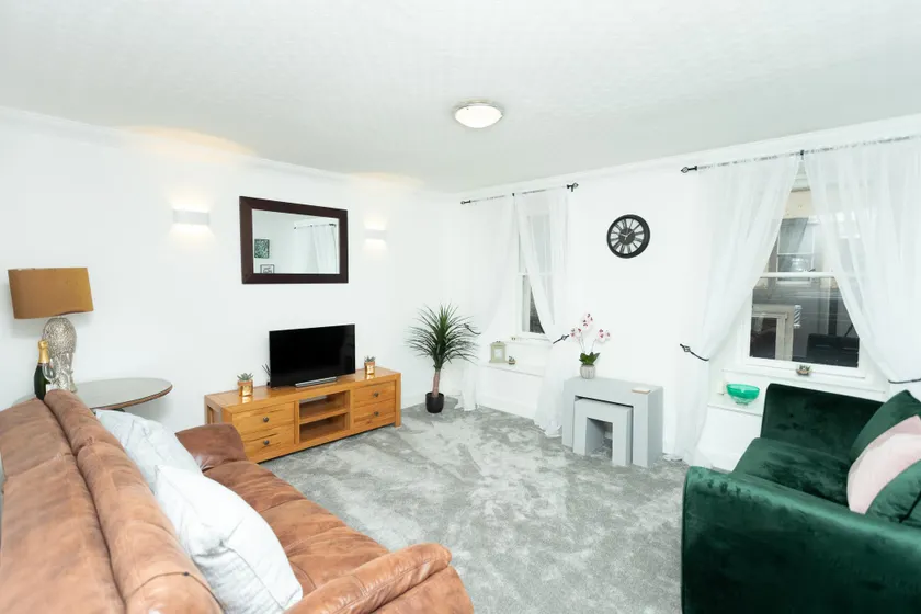 Greyfriars Flat - Image 1