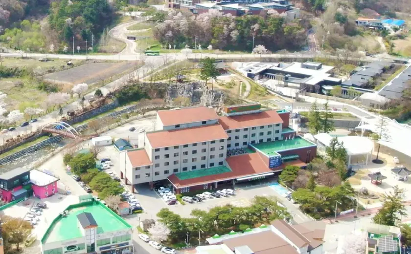 Suanbo Sangnok Hotel - Image 1
