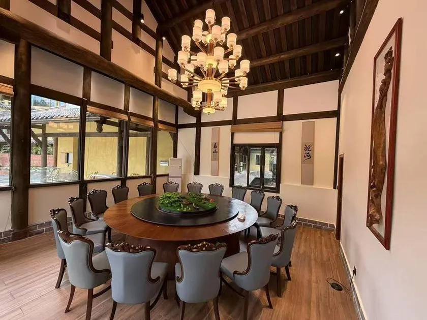 MANSHAN YUN GU PRIVATTE HOT SPRING HOTEL - Image 1