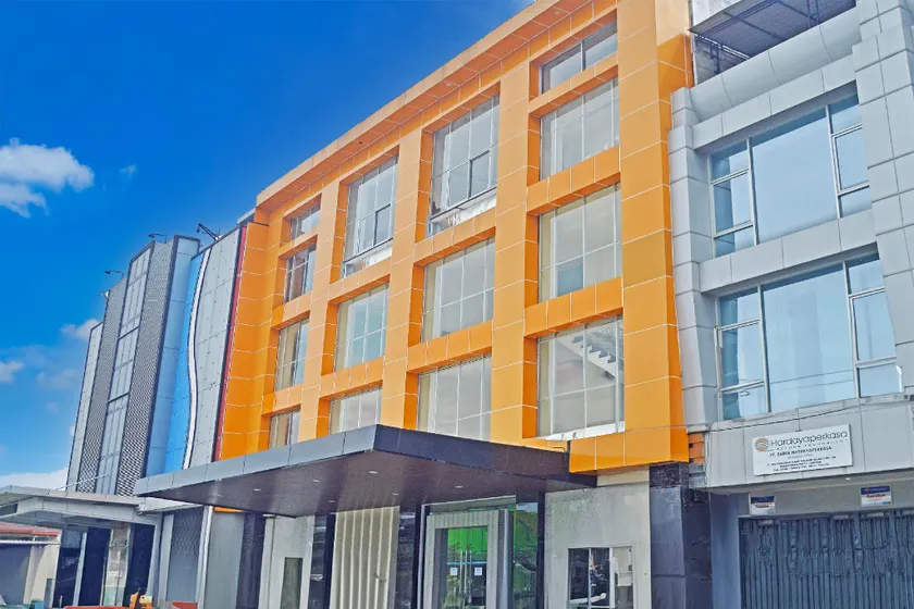 OYO 94773 City Inn - Image 1