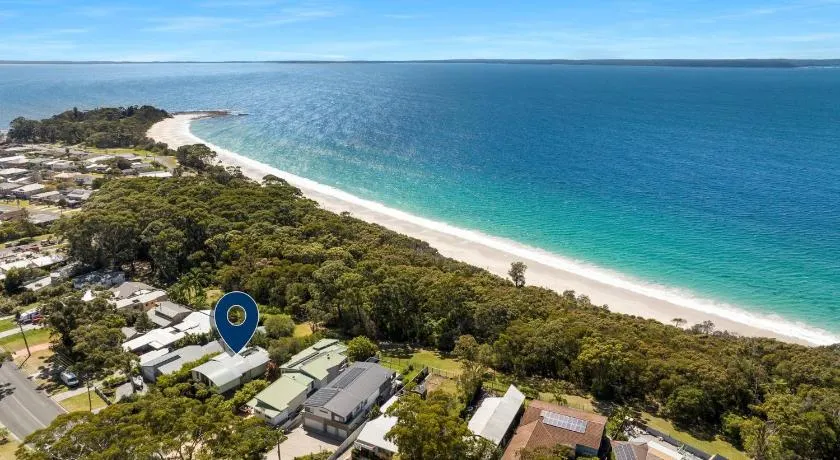Aquarius Beach Stay - Belle Escapes Jervis Bay - Image 1