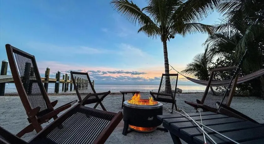Casa Feliz- Private Beachfront Oasis, Heated Pool, Movie Room & More! - Image 1