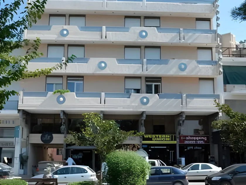 Jolly Hotel - Image 1