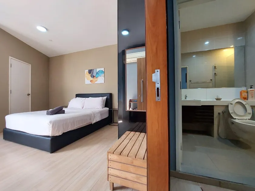 118 Island Plaza Suite City8 by Joal - Image 1