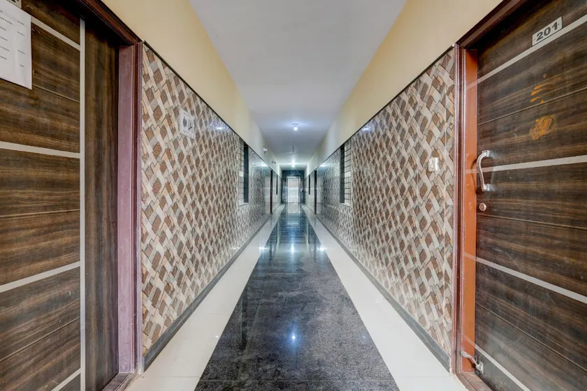 Hotel O SD - Image 1