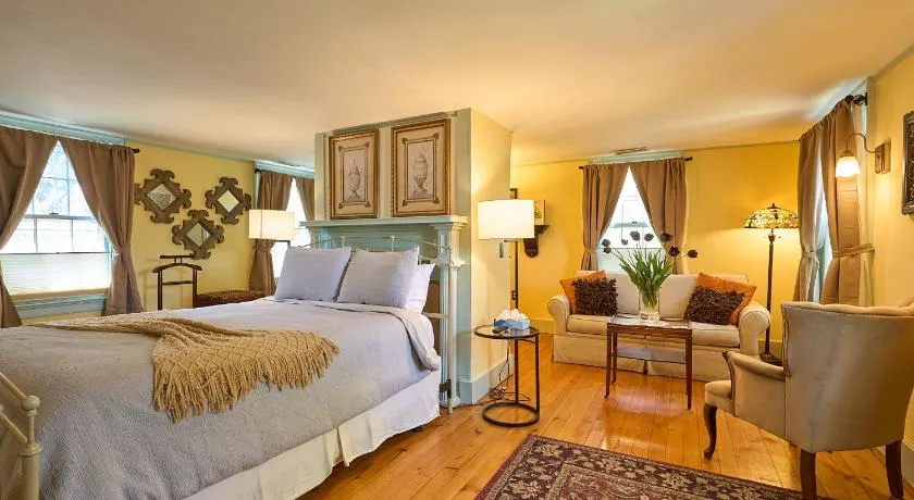 Scranton Seahorse Inn - Image 1