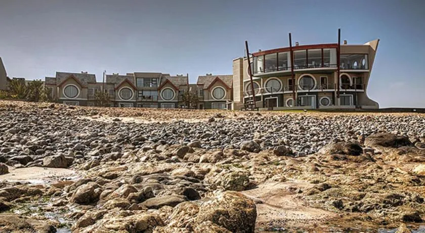 Beach Lodge - Image 1