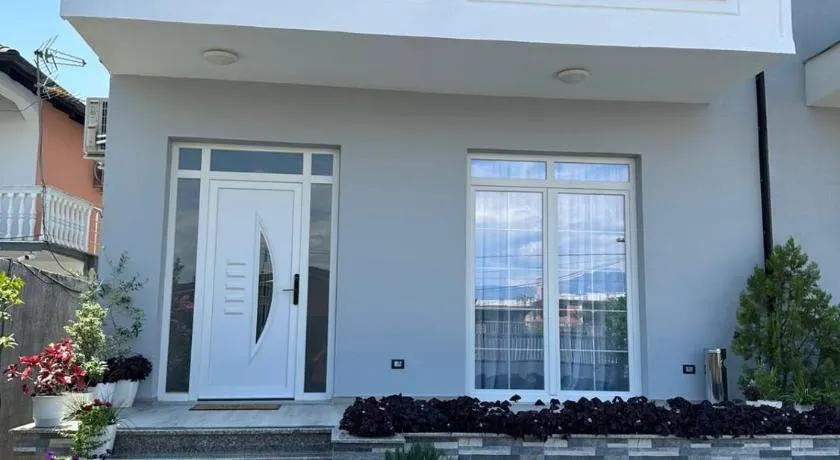 Joni`s Guesthouse - Image 1
