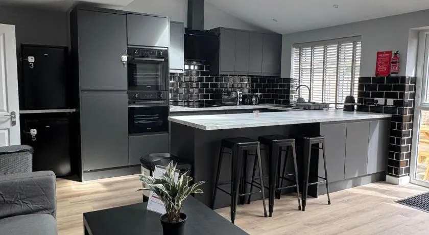 Ravenscourt Rooms by Brabazon Rooms - Image 1
