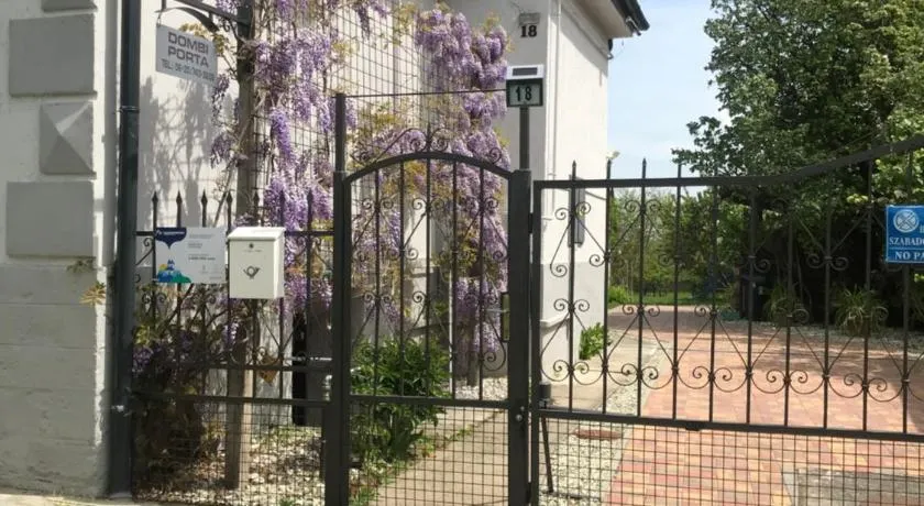 Dombi Porta - Image 1