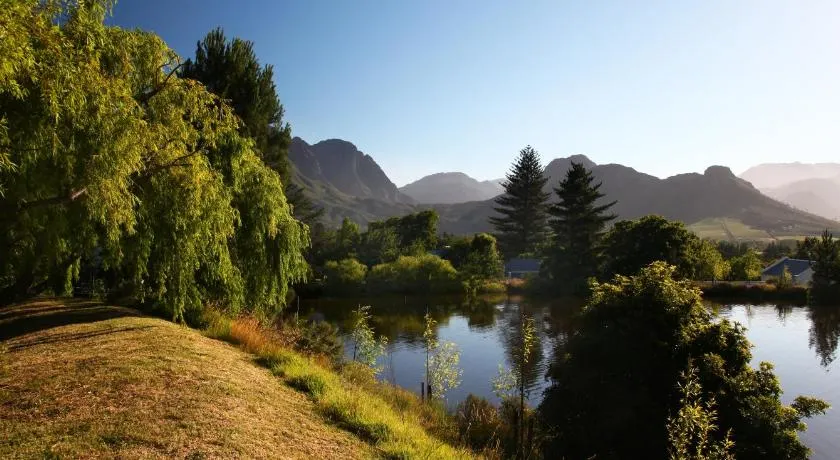 Bo La Motte Farm Cottages - Image 1