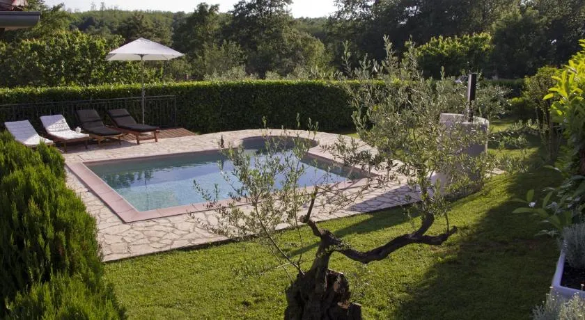 Casa Allure - Image 1