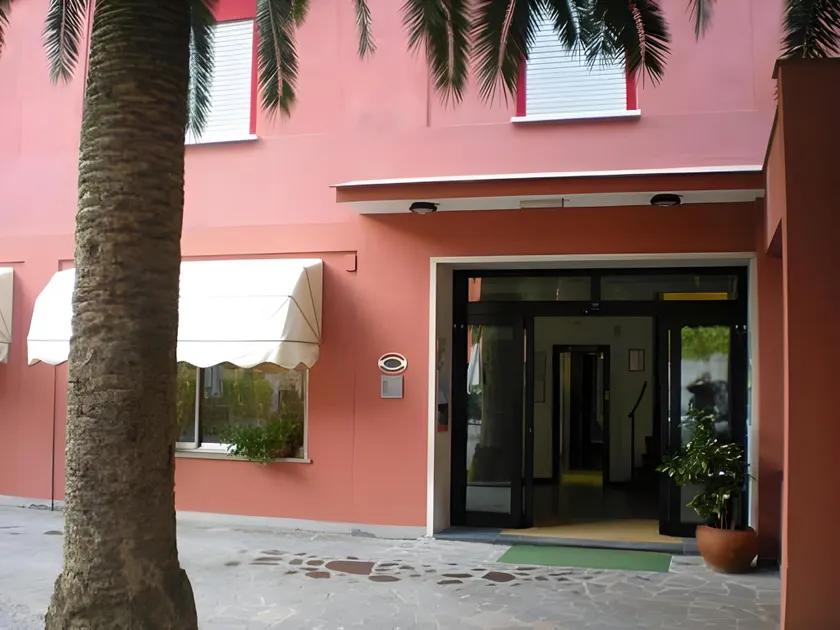 Hotel Palme - Image 1