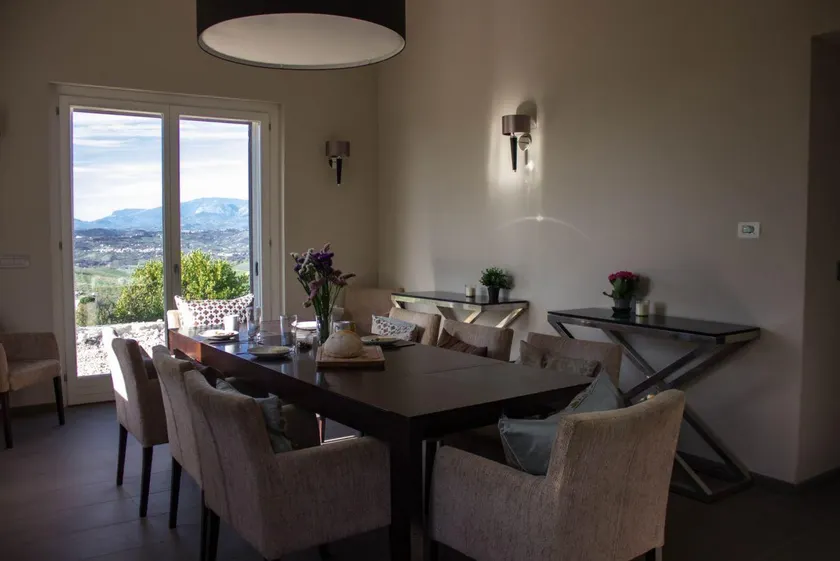 Casa Maiella by Rentbeat - Image 1