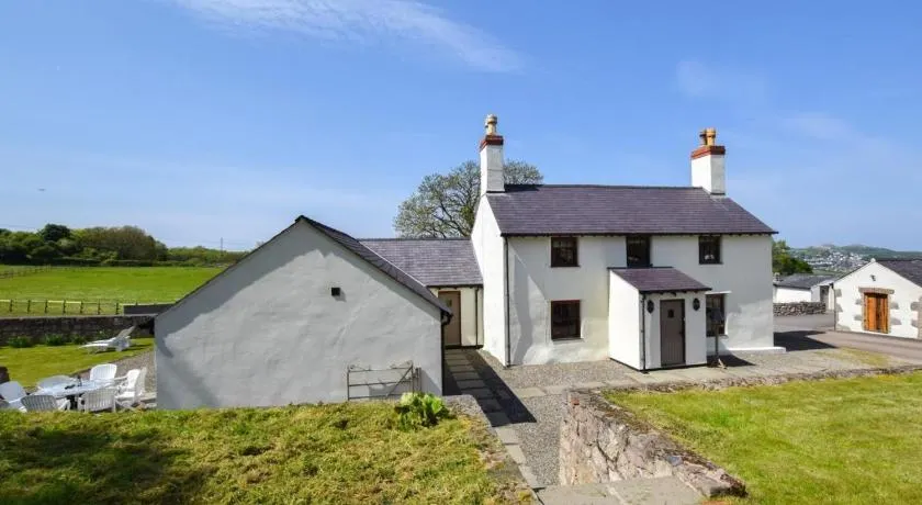 4 Bed in Llandudno Junction oc-58301 - Image 1
