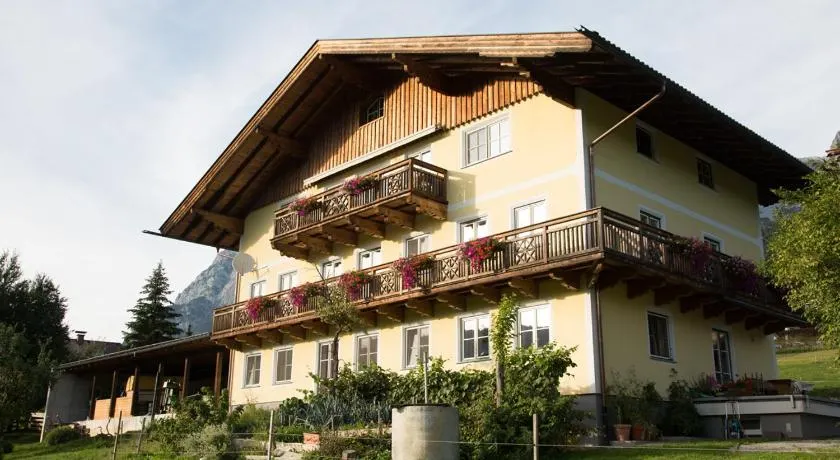 Bio-Bauernhof Einberghof - Image 1