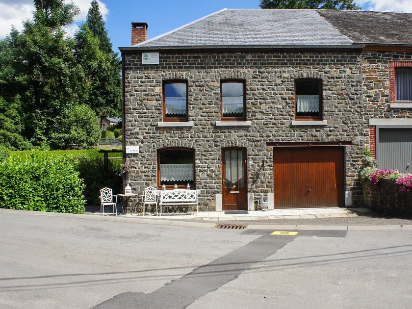 Quaint Holiday Home in Marcourt with Garden - Image 1