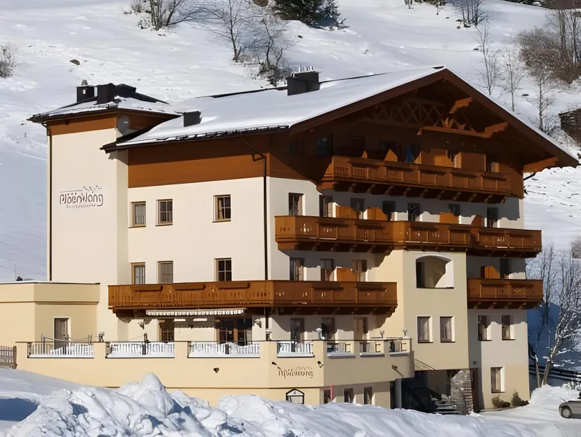 Berghotel Alpenklang - Image 1
