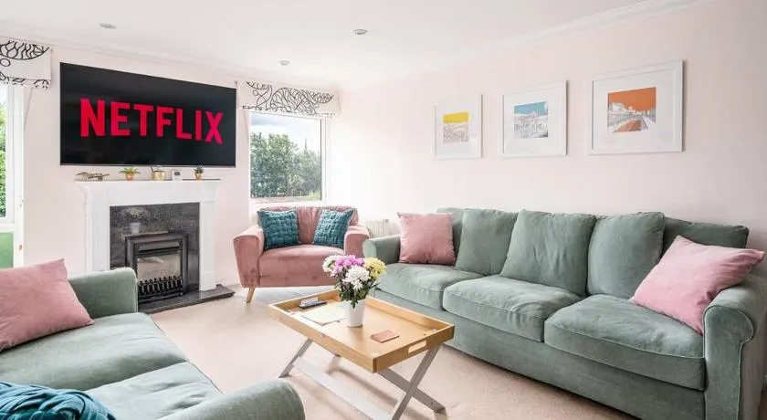 Lovely 4 Bedroom House in Central Bath - Image 1