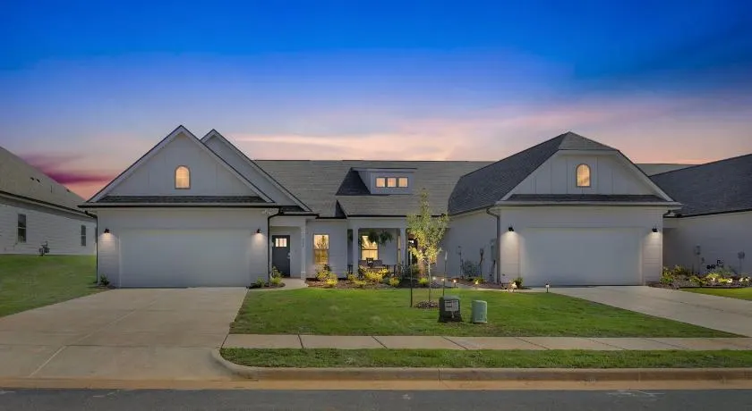 Modern Nest - Huntsville Hideaway home - Image 1