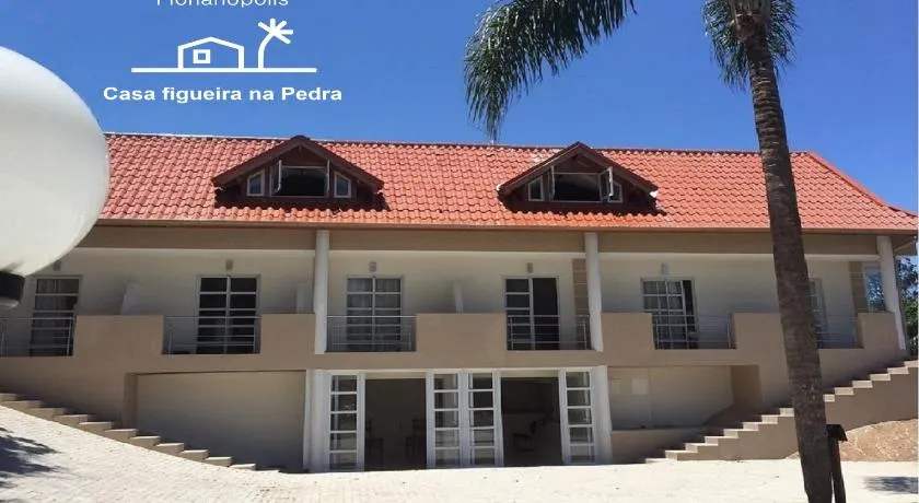 Casa Figueira na Pedra - SPA Suites - Image 1