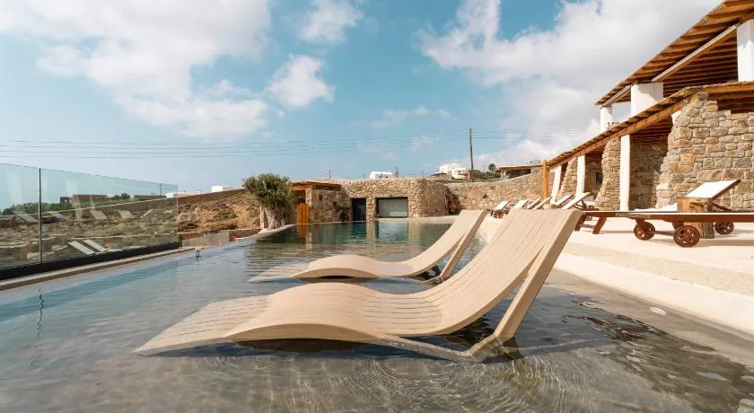 M-Vibes Mykonos Suites - Image 1