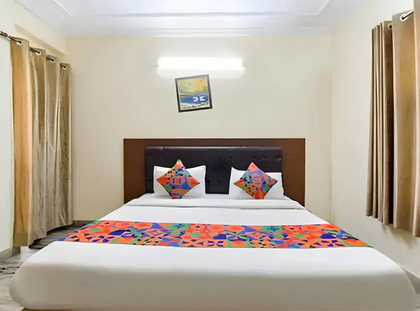 Hotel Black Hawk Vaishali Nagar - Image 1