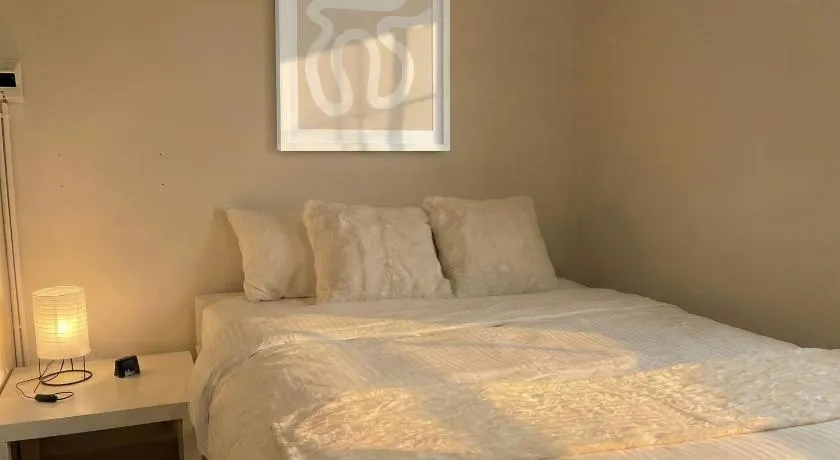 Hostel Bangkok Airport Comfort By MaTong " Near Suvarnabhumi Airport BKK " - Image 1