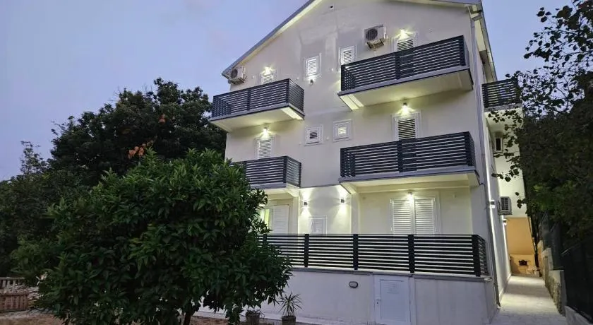 Apartmani Sunce 2 - Image 1