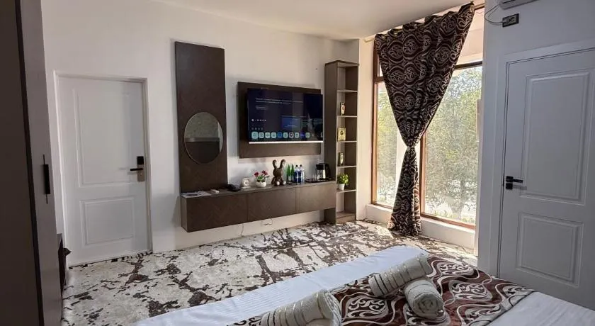 Zamon Hotel - Image 1