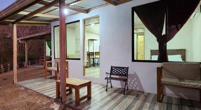 Papaturro House - Image 1