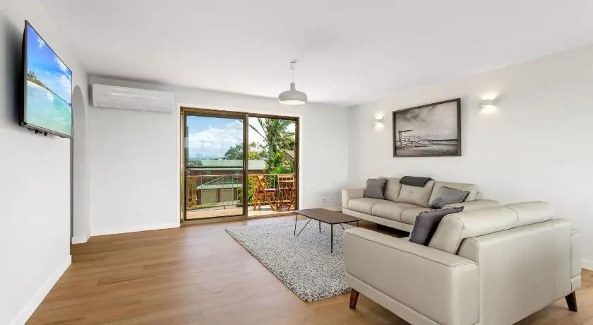 86 Becker Road - Image 1