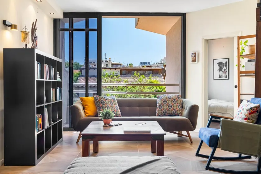 Ramat Hasharon Duplex Rooftop Oasis with Shelter - Image 1