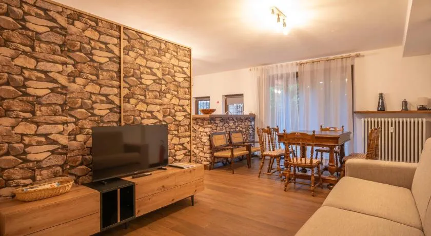 Ampio monolocale con bagno turco - Image 1