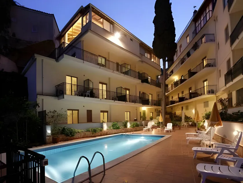 Hotel Soleado - Image 1