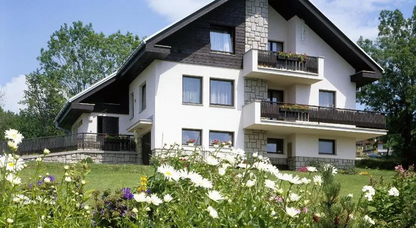 pension Jesen - Image 1