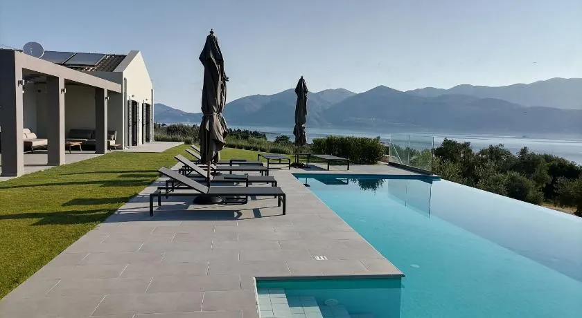 Alekos Beach Houses-Elia Villas - Image 1